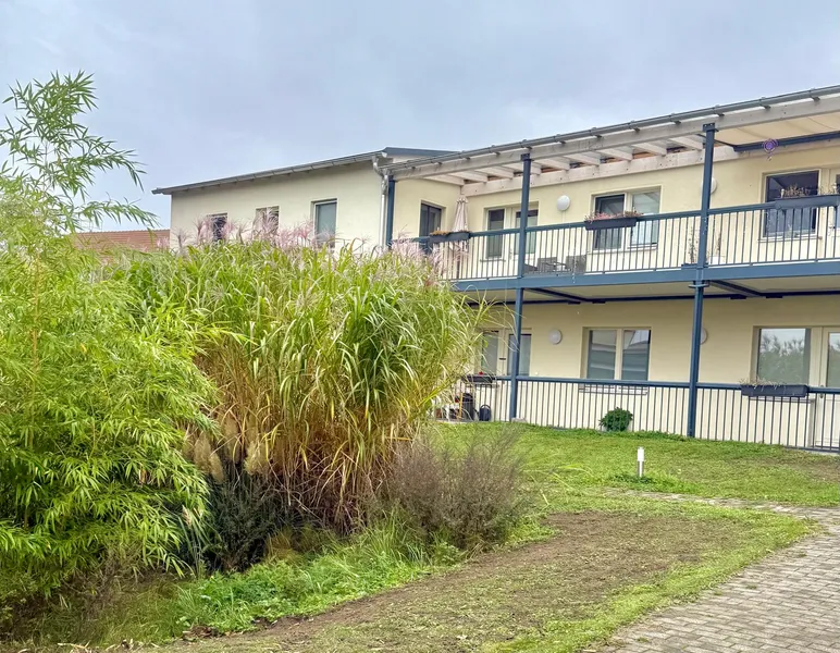 Helle 2-Zimmer Erdgeschosswohnung mit Terrasse in Kaulsdorf — photo 1